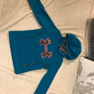 Under Armour Sweatshirt